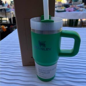 NEW Stanley 14oz Meadow Green Quencher Tumbler with Handle Sold Out online